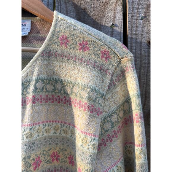 Vintage 90s Fair Isle Knit Cardigan, Talbots Petite (Made in Hong Kong) - Picture 4 of 7